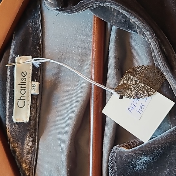 - New Luxurious Charlise Dress...size 36 - Picture 3 of 7